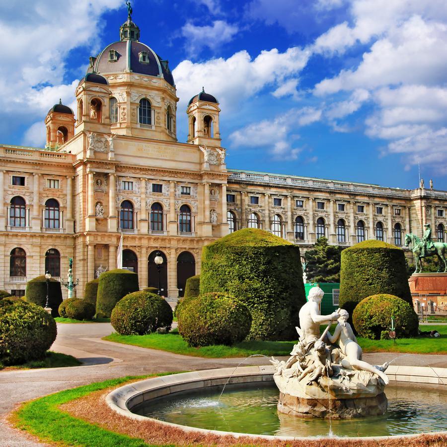 Prestige Vienna Apartment Ngoại thất bức ảnh